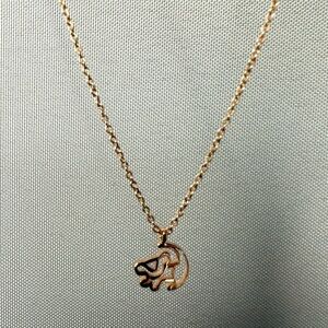 LA CN Womens Gold Tone Chain And Pendant Necklace Locket